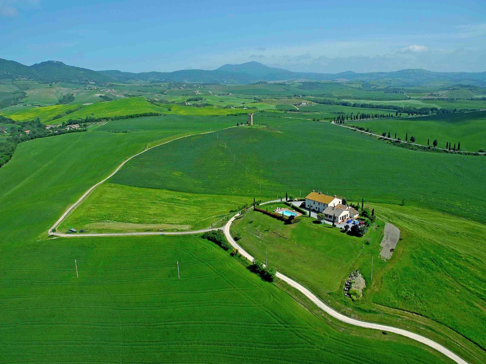 Modern Farmhouse In Pienza With Pool Kültér fotó